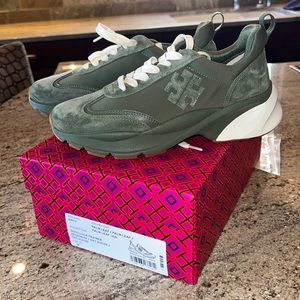 Good Luck Trainer Palm Leaf